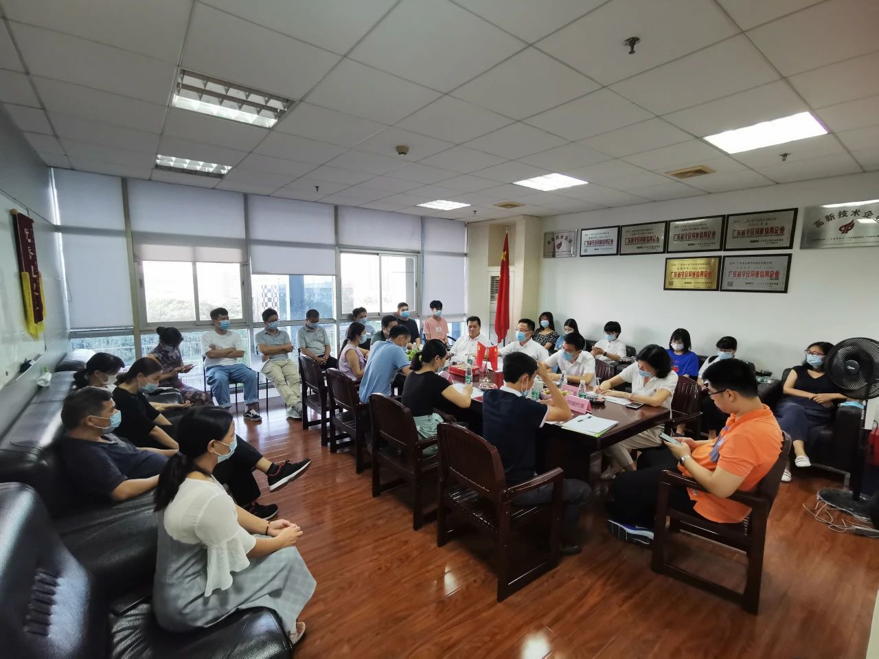 《工会资讯》周志坚同志到环球360·（中国区）官方网站电气公司宣讲《习近平谈治国理政》第三卷